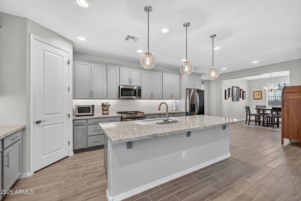 Photo of 10218 W Piccadilly Road, Avondale, AZ 85392 (MLS # 6933060)