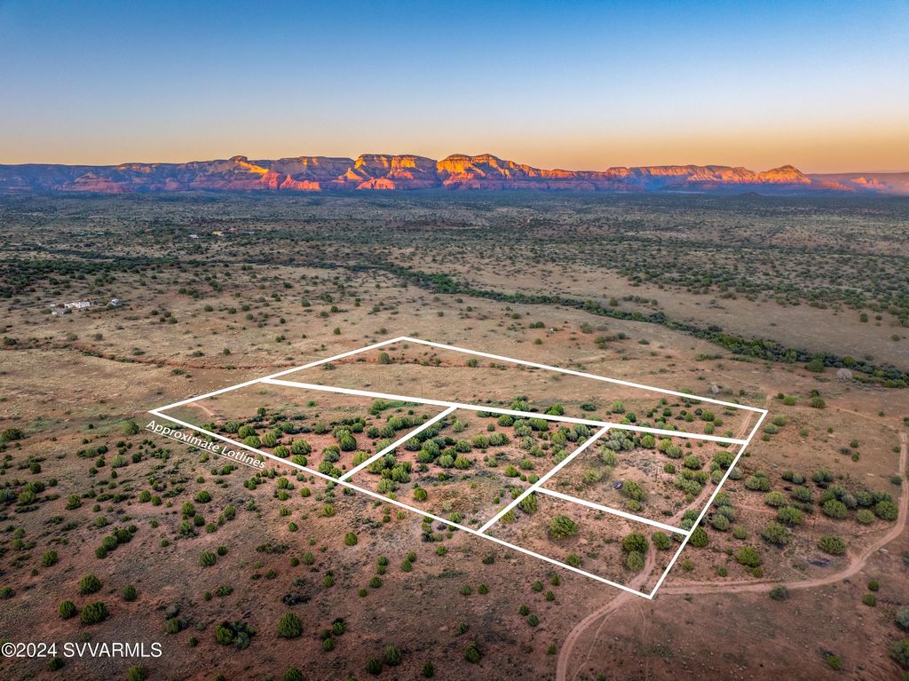 Photo of 555 Sacred Forest Lane #E, Sedona, AZ 86336 (MLS # 6935265)