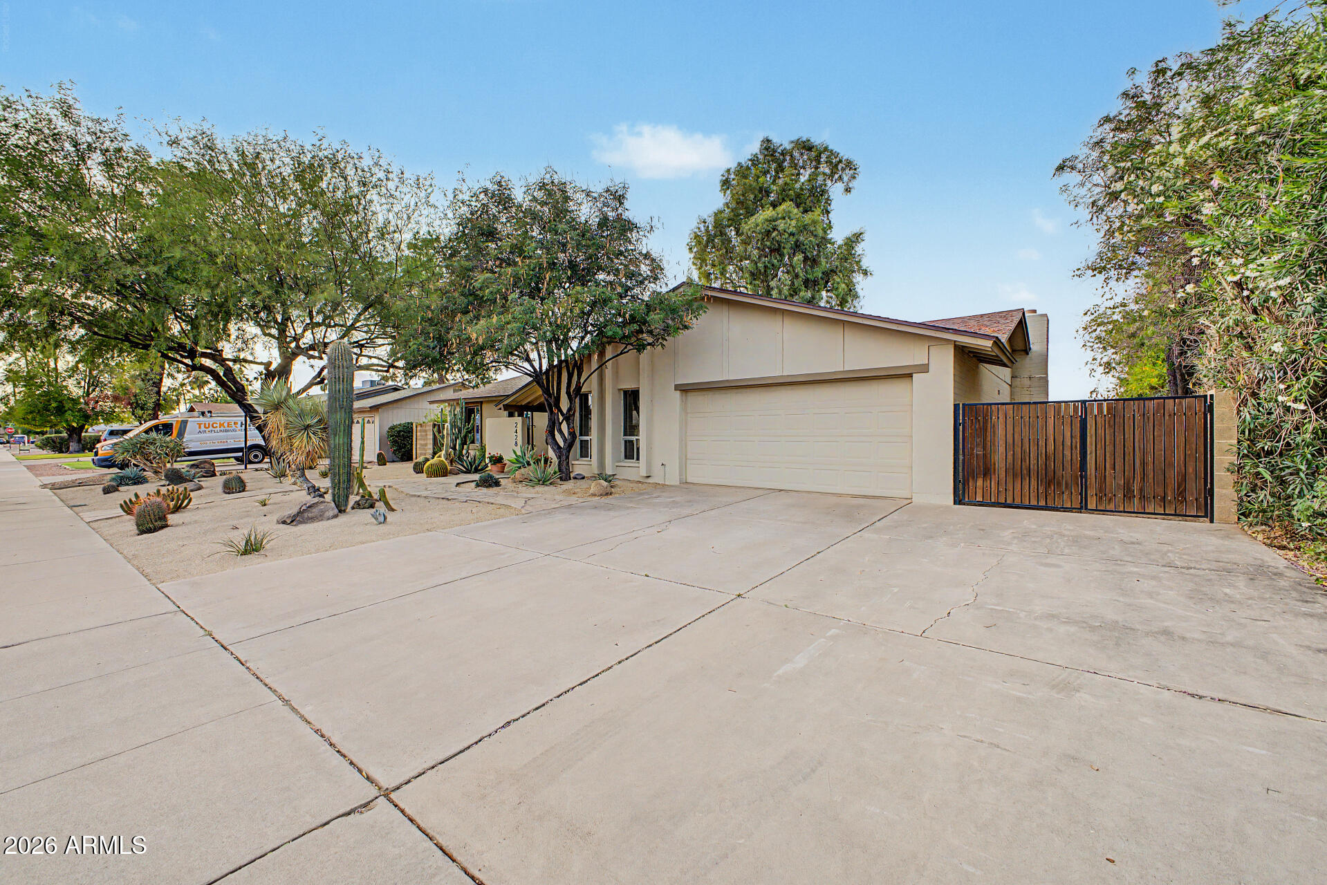 TEMPE ROYAL PALMS 10 - Residential