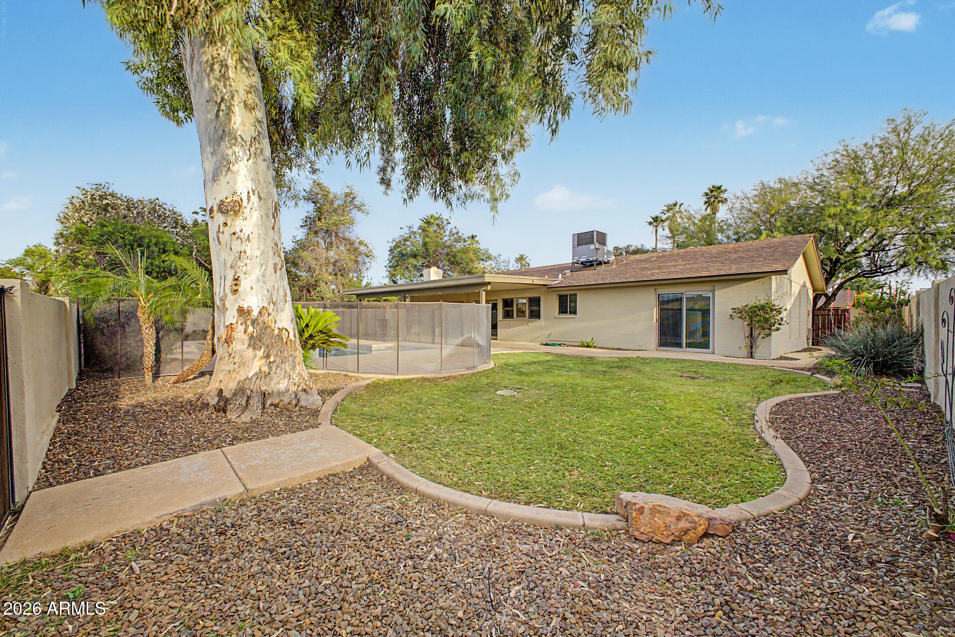 TEMPE ROYAL PALMS 10 - Residential