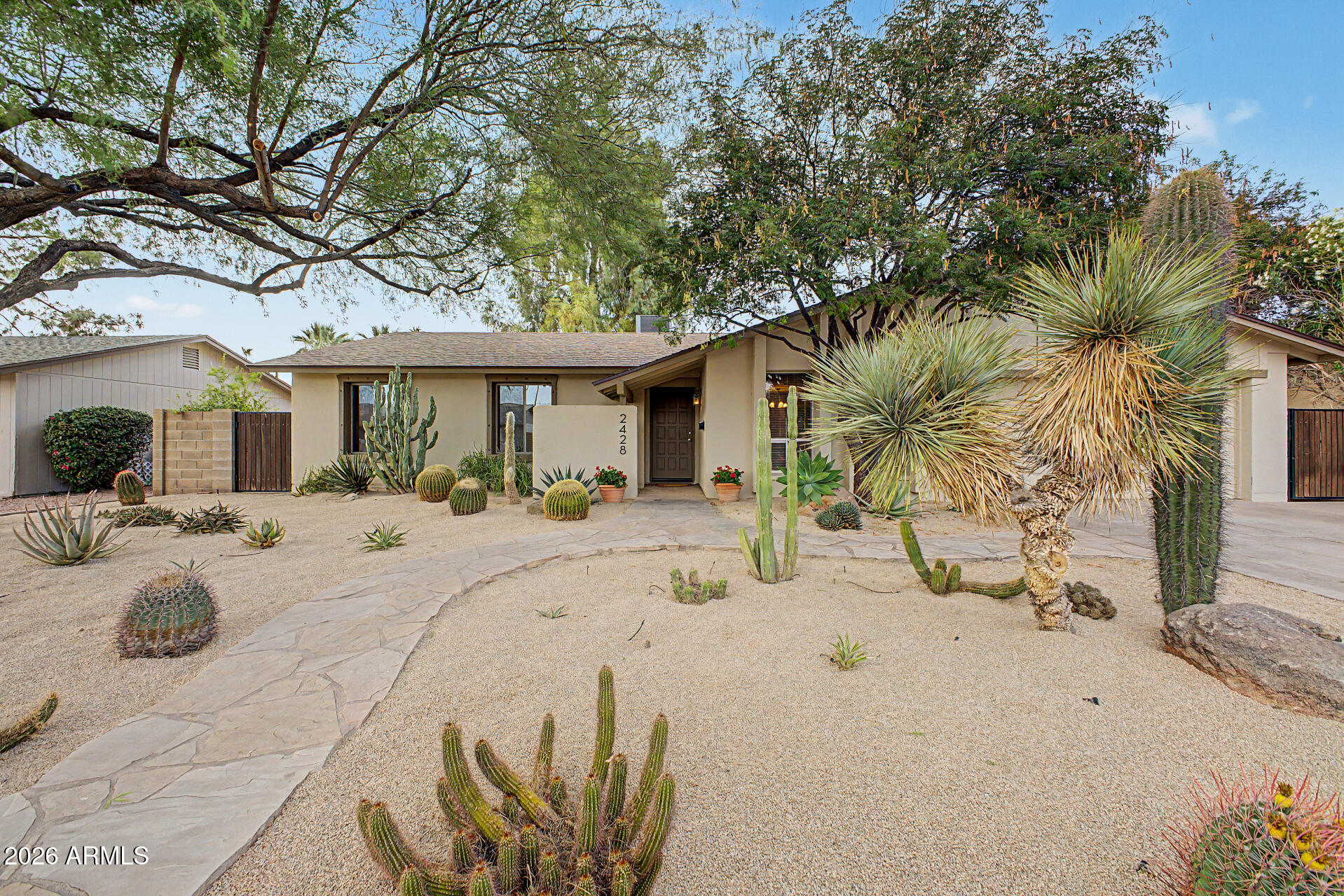 TEMPE ROYAL PALMS 10 - Residential