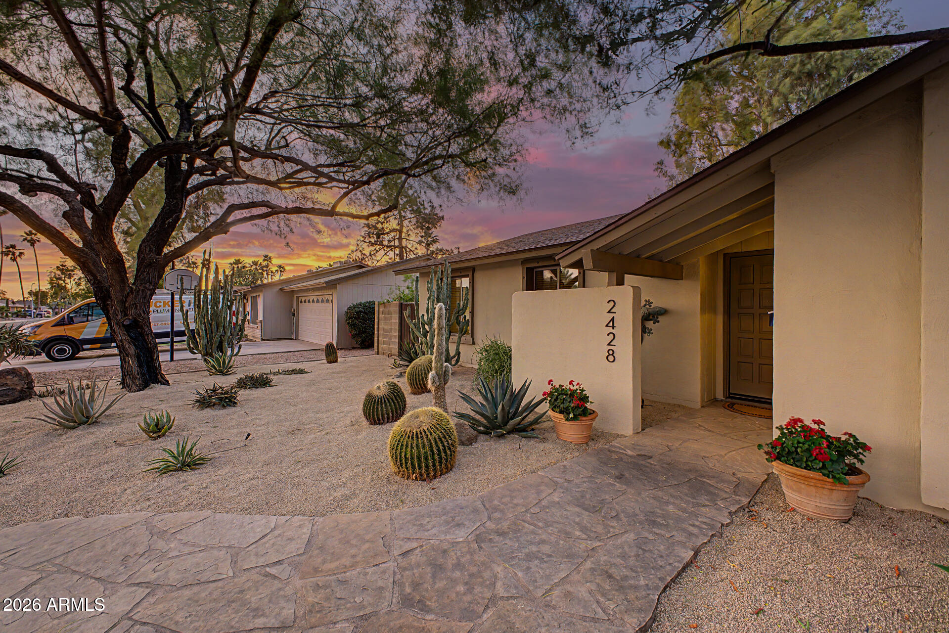 TEMPE ROYAL PALMS 10 - Residential