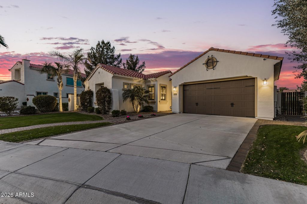 Photo of 2436 W Hope Circle, Chandler, AZ 85248 (MLS # 6988343)