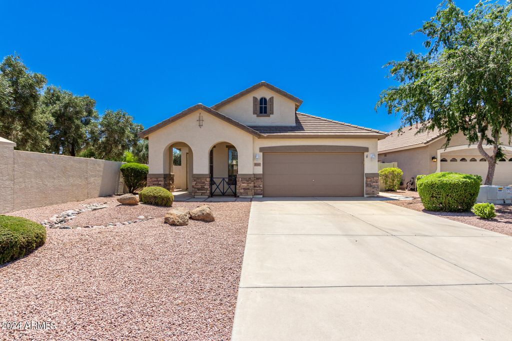 Photo of 4261 E Crown Court, Gilbert, AZ 85298 (MLS # 6972958)