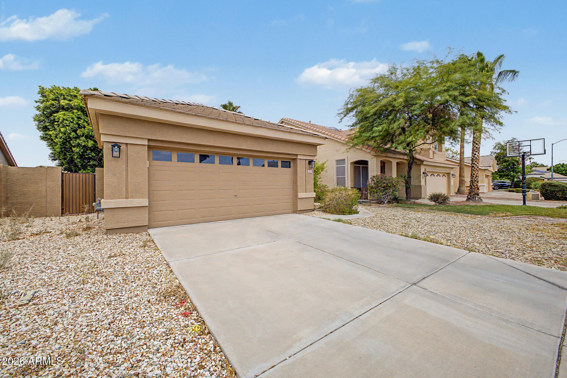 6932 W BLACKHAWK Drive