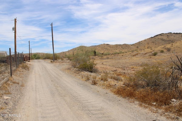 W SUNRISE DR, LAVEEN, AZ 85339 - Image c8ba5befcd0f3e88e5f7cd1f1035fa93/226406389