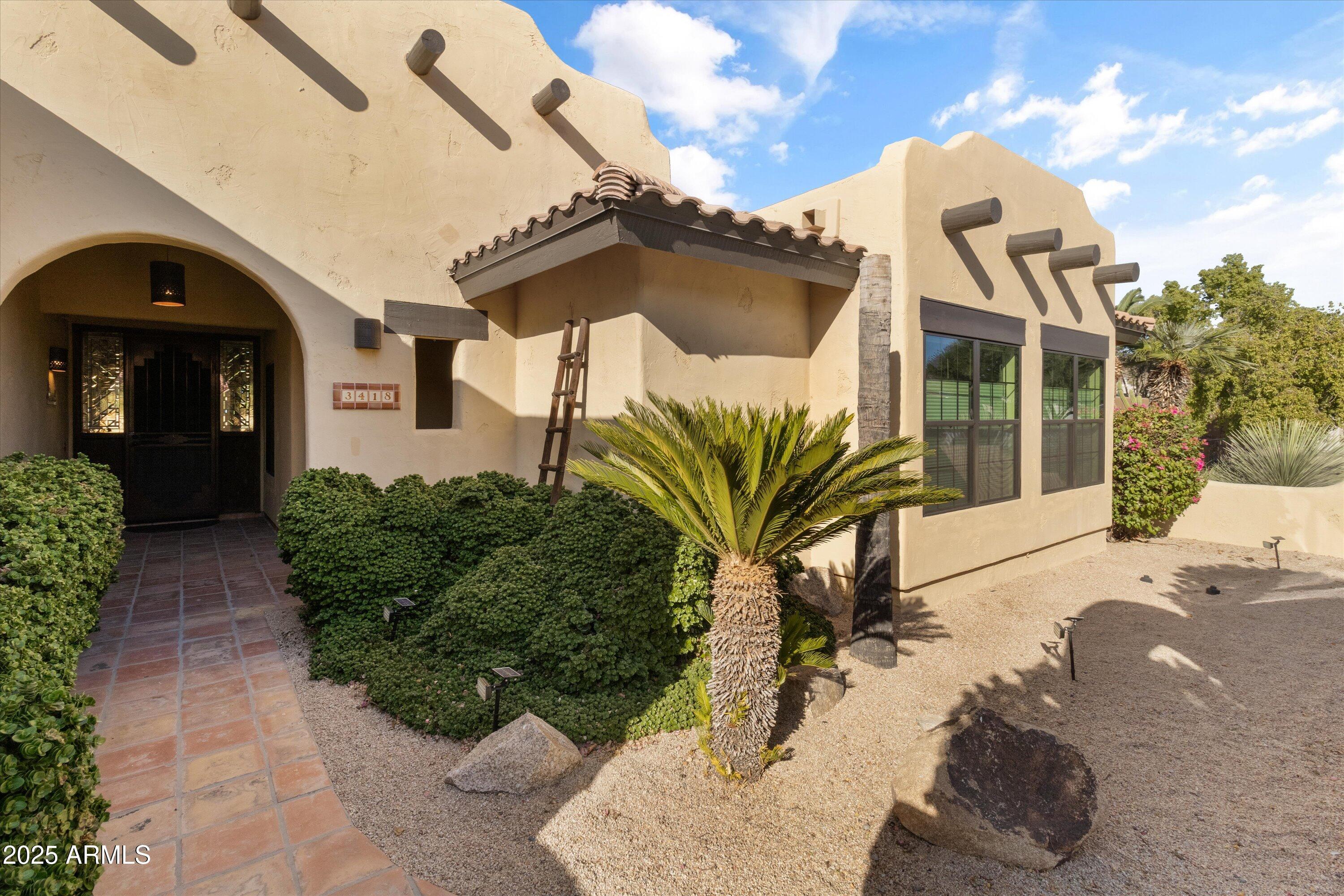 Phoenix, Arizona 85028, United States, 4 Bedrooms Bedrooms, ,3 BathroomsBathrooms,Residential,Pending,17155