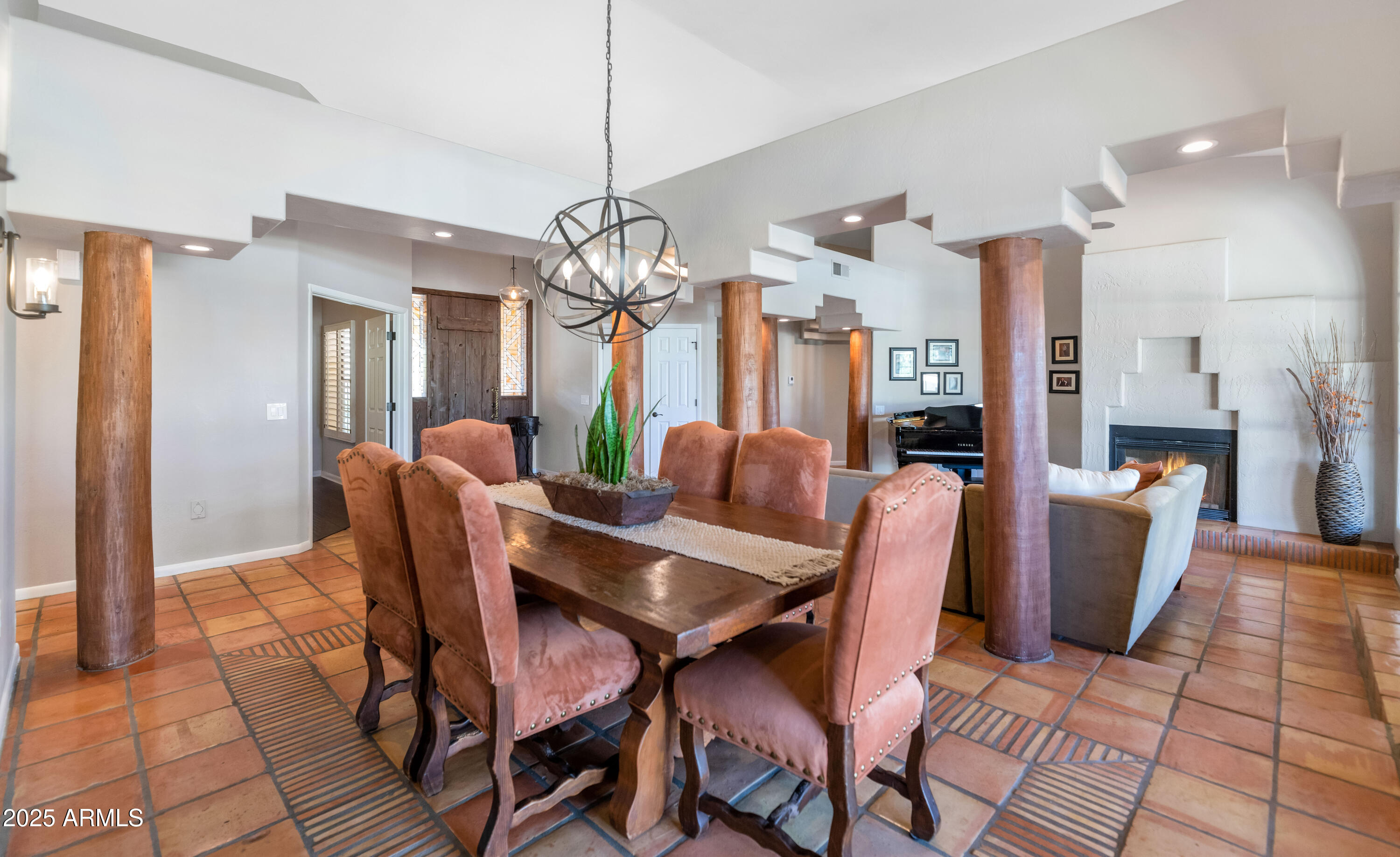 Phoenix, Arizona 85028, United States, 4 Bedrooms Bedrooms, ,3 BathroomsBathrooms,Residential,Pending,17155