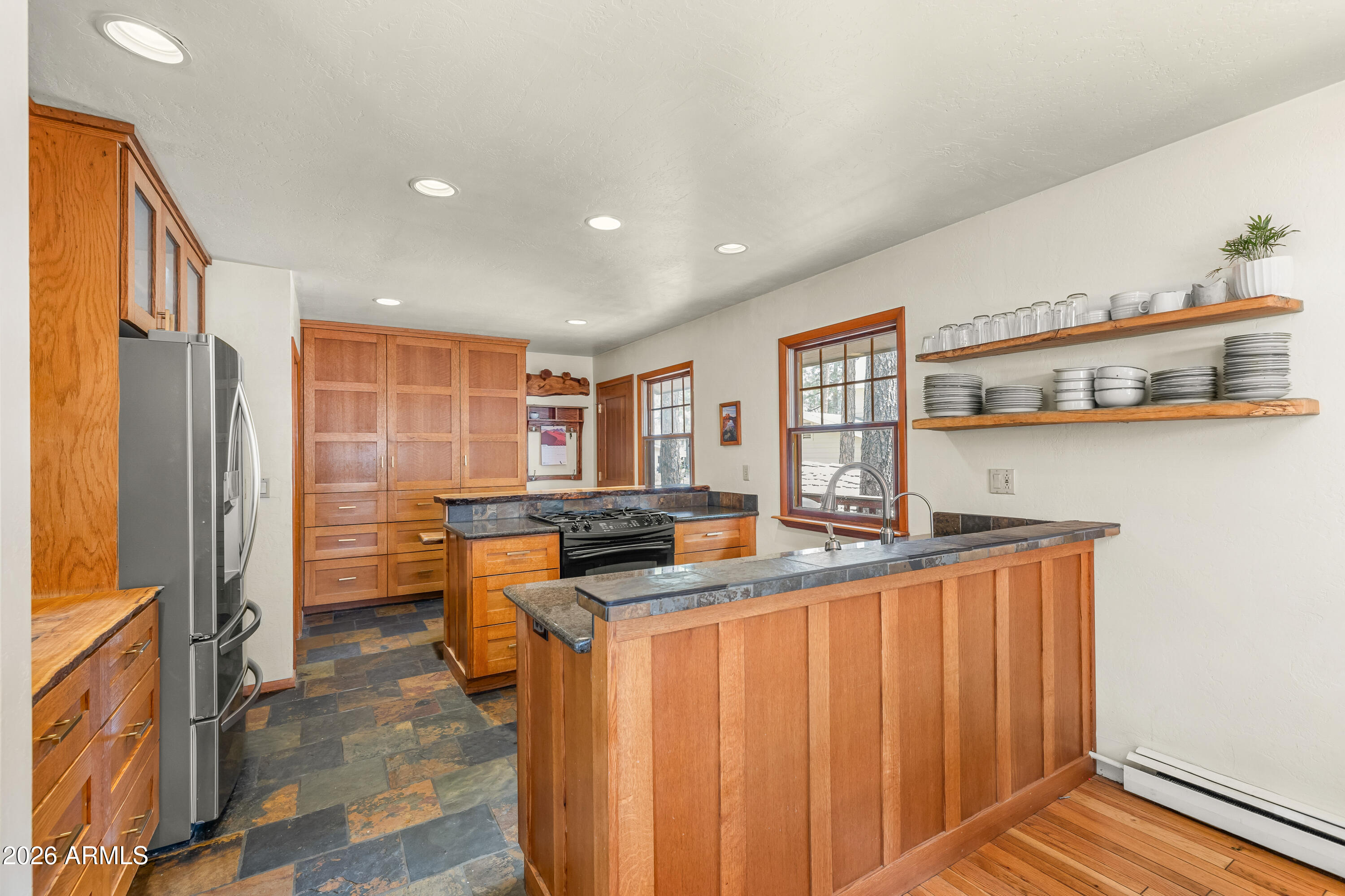 UNIVERSITY HEIGHTS - Residential