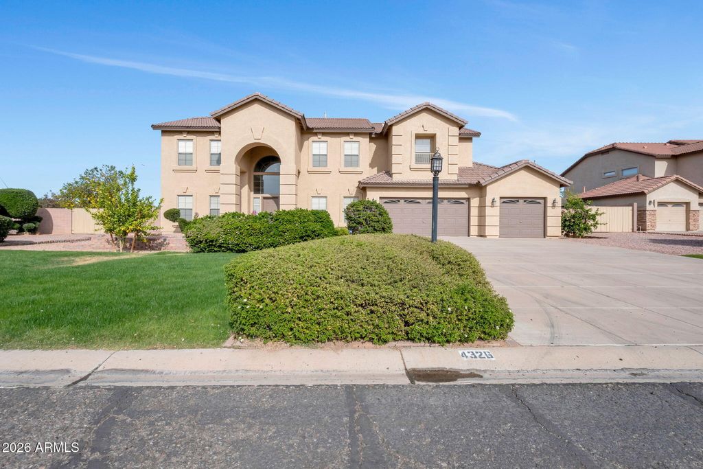 Photo of 4326 E Fairbrook Circle, Mesa, AZ 85205 (MLS # 6977581)