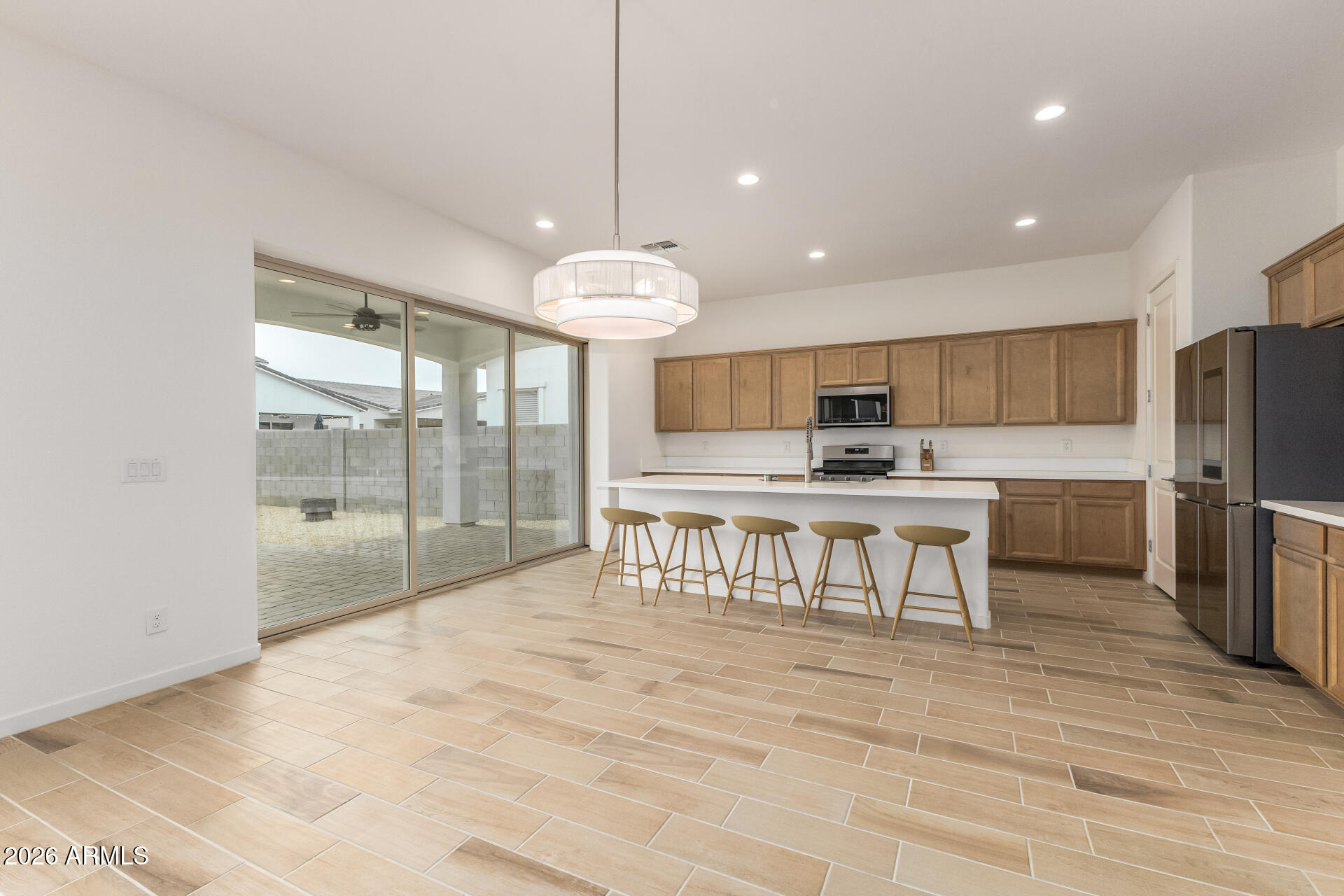 10147 E THUNDERBOLT Avenue