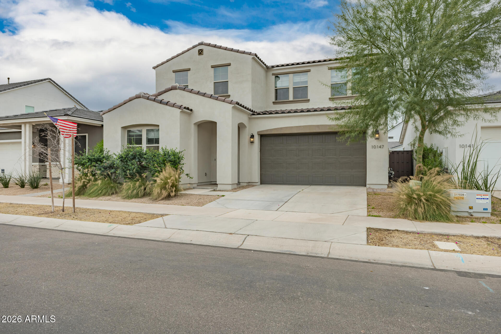 10147 E THUNDERBOLT Avenue