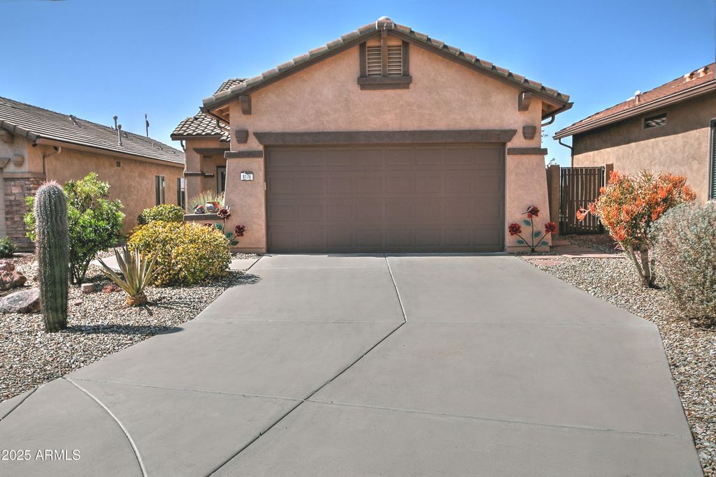 Photo of 8176 S Pioneer Court, Gold Canyon, AZ 85118 (MLS # 6946179)