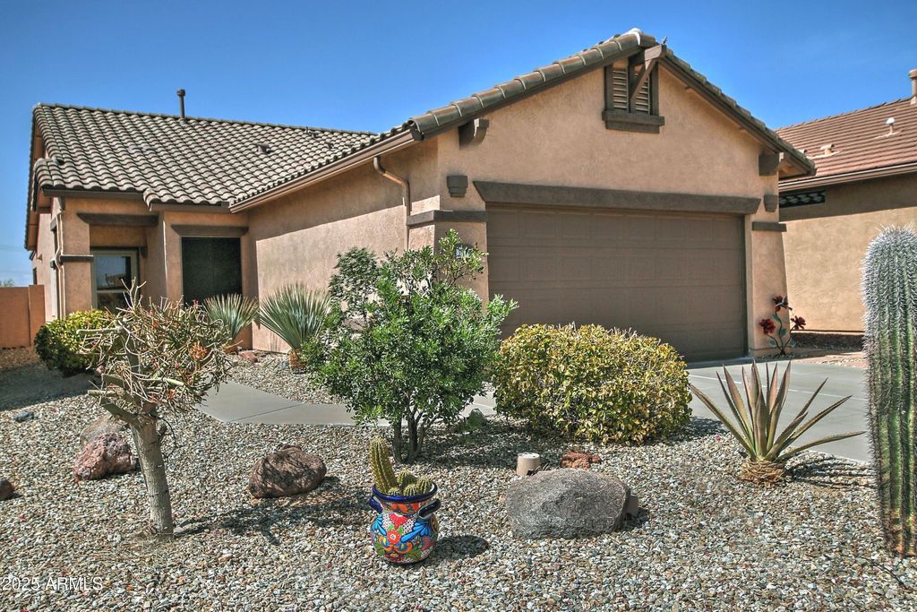 Photo of 8176 S Pioneer Court, Gold Canyon, AZ 85118 (MLS # 6946179)