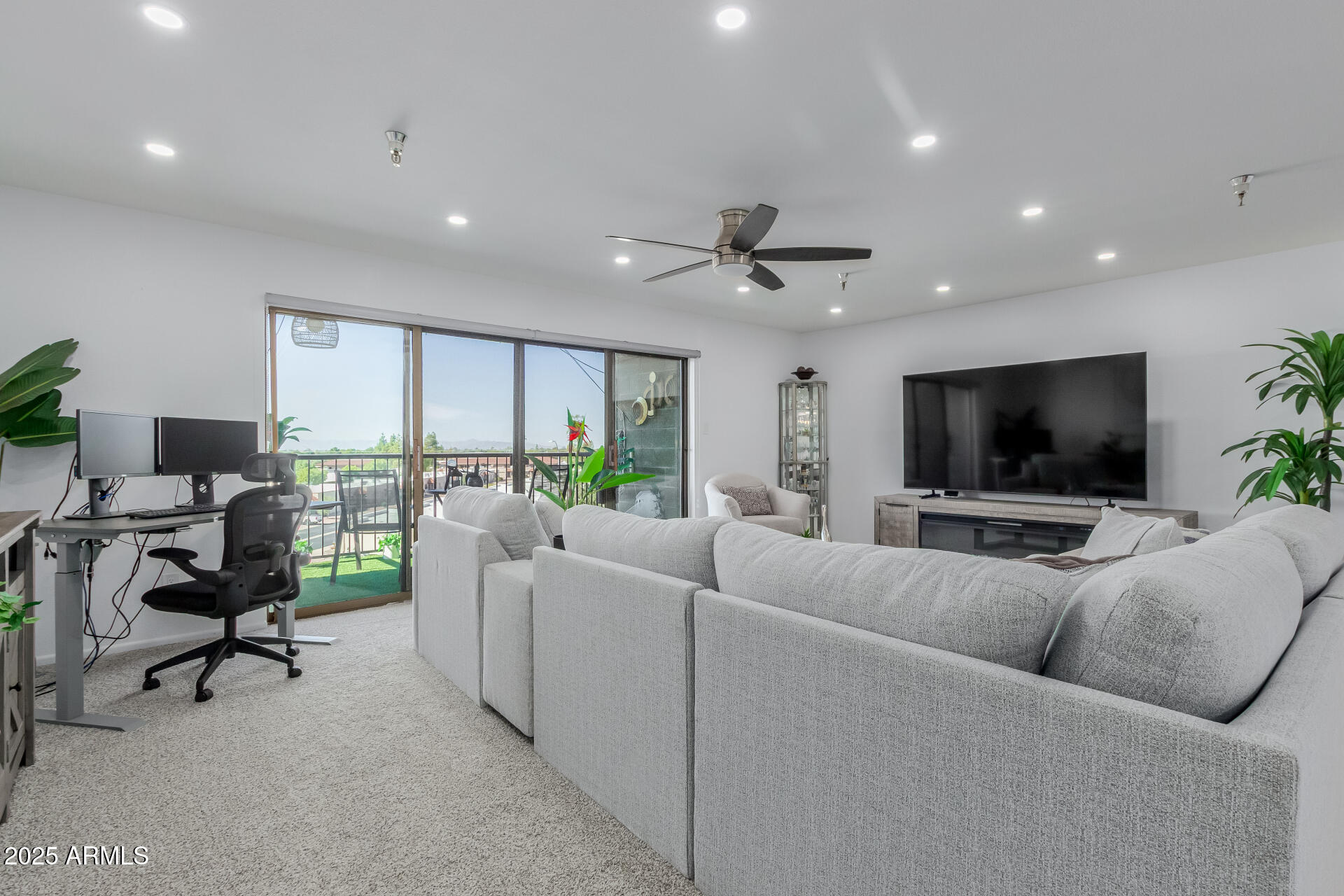 425 S PARKCREST Drive 334