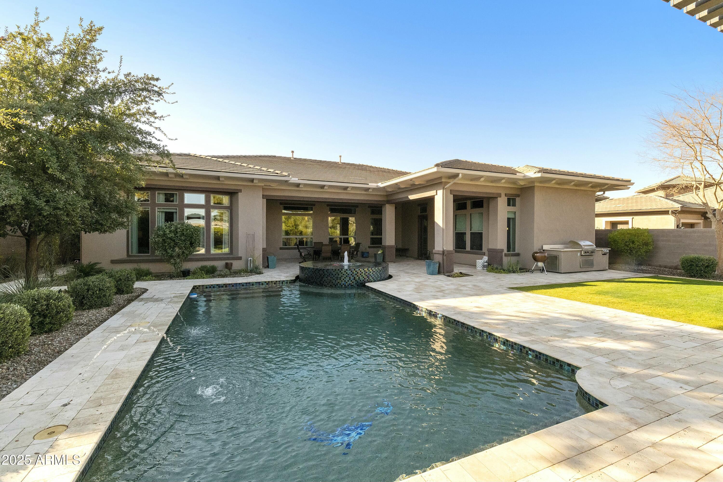 350 W YELLOWSTONE Way