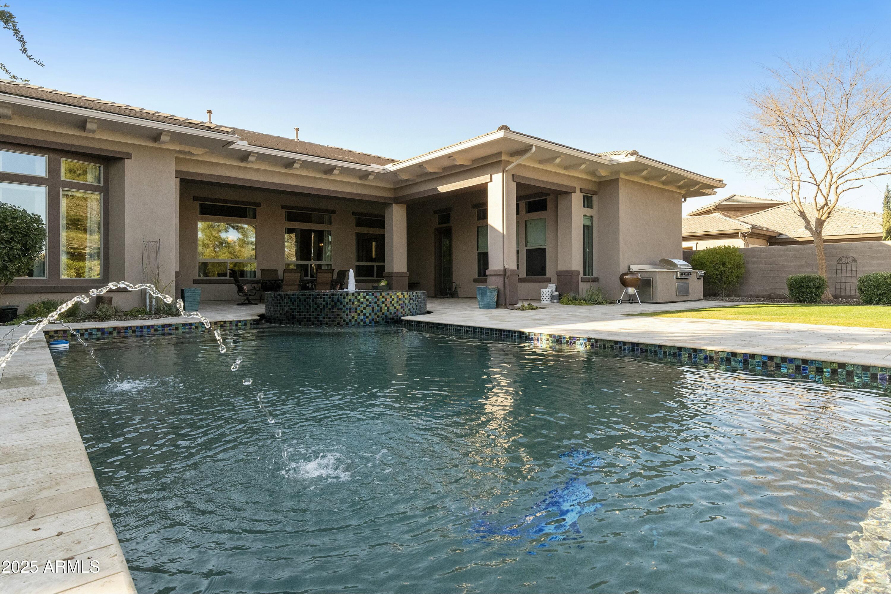 350 W YELLOWSTONE Way