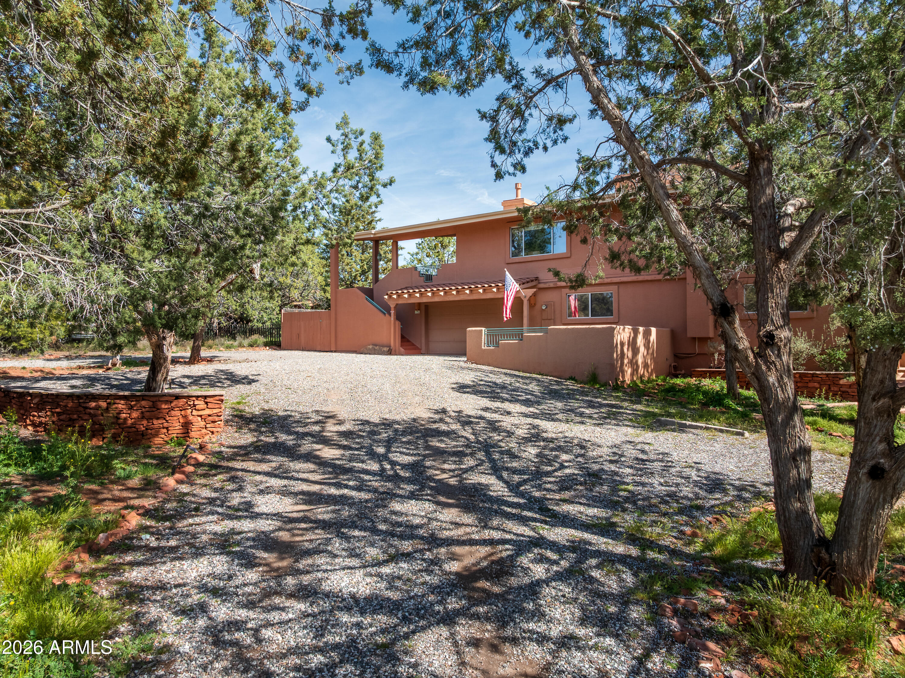 210 ROADRUNNER Drive