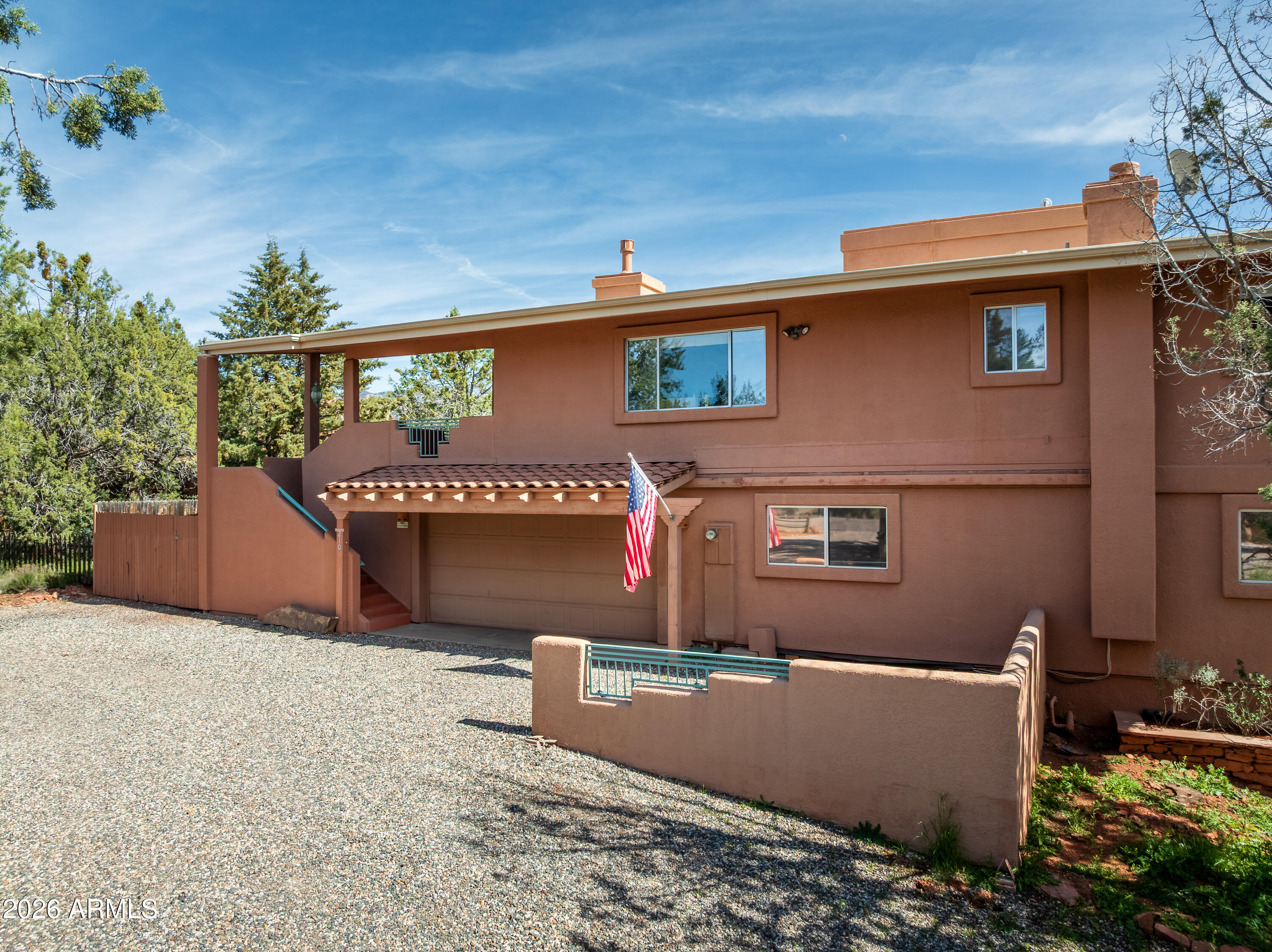 210 ROADRUNNER Drive