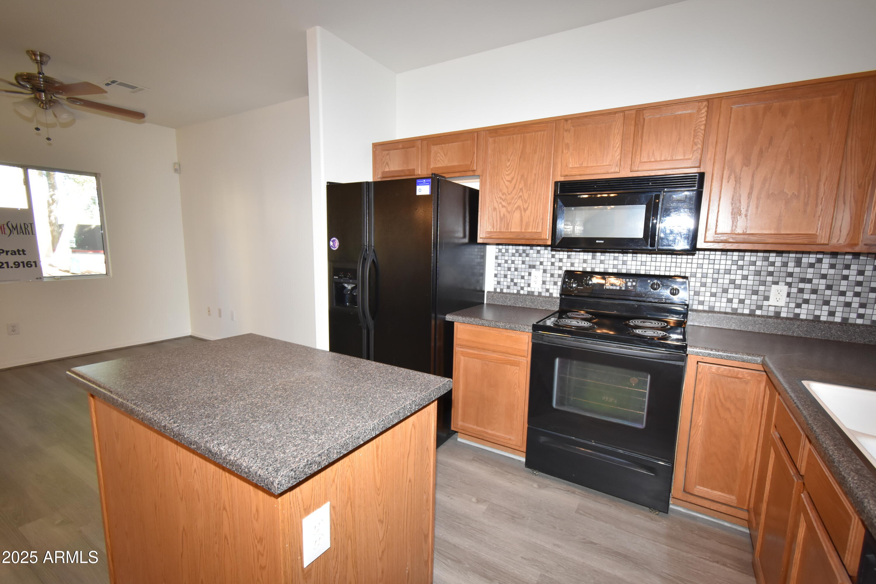 1718 W COLTER Street 126