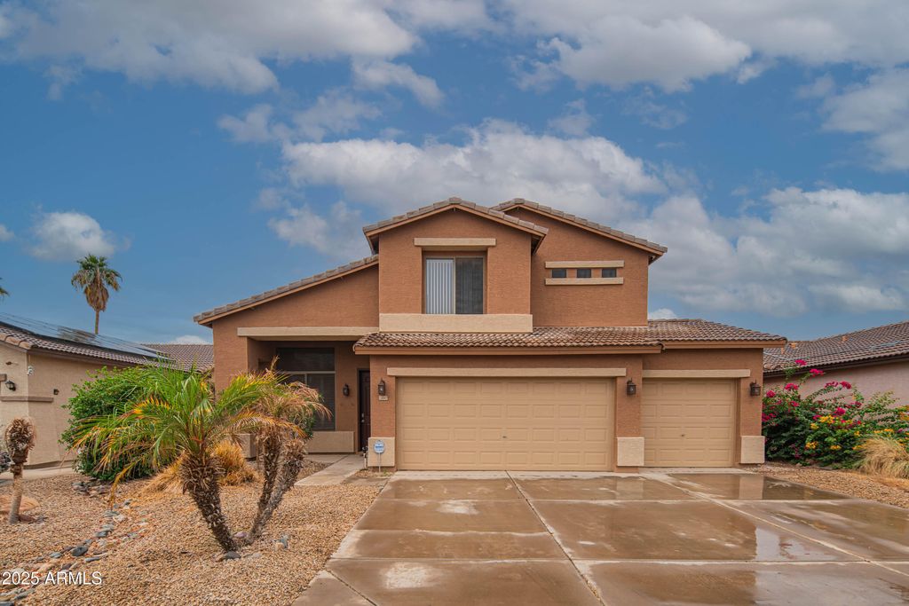 Photo of 15843 W Apache Street, Goodyear, AZ 85338 (MLS # 6932474)