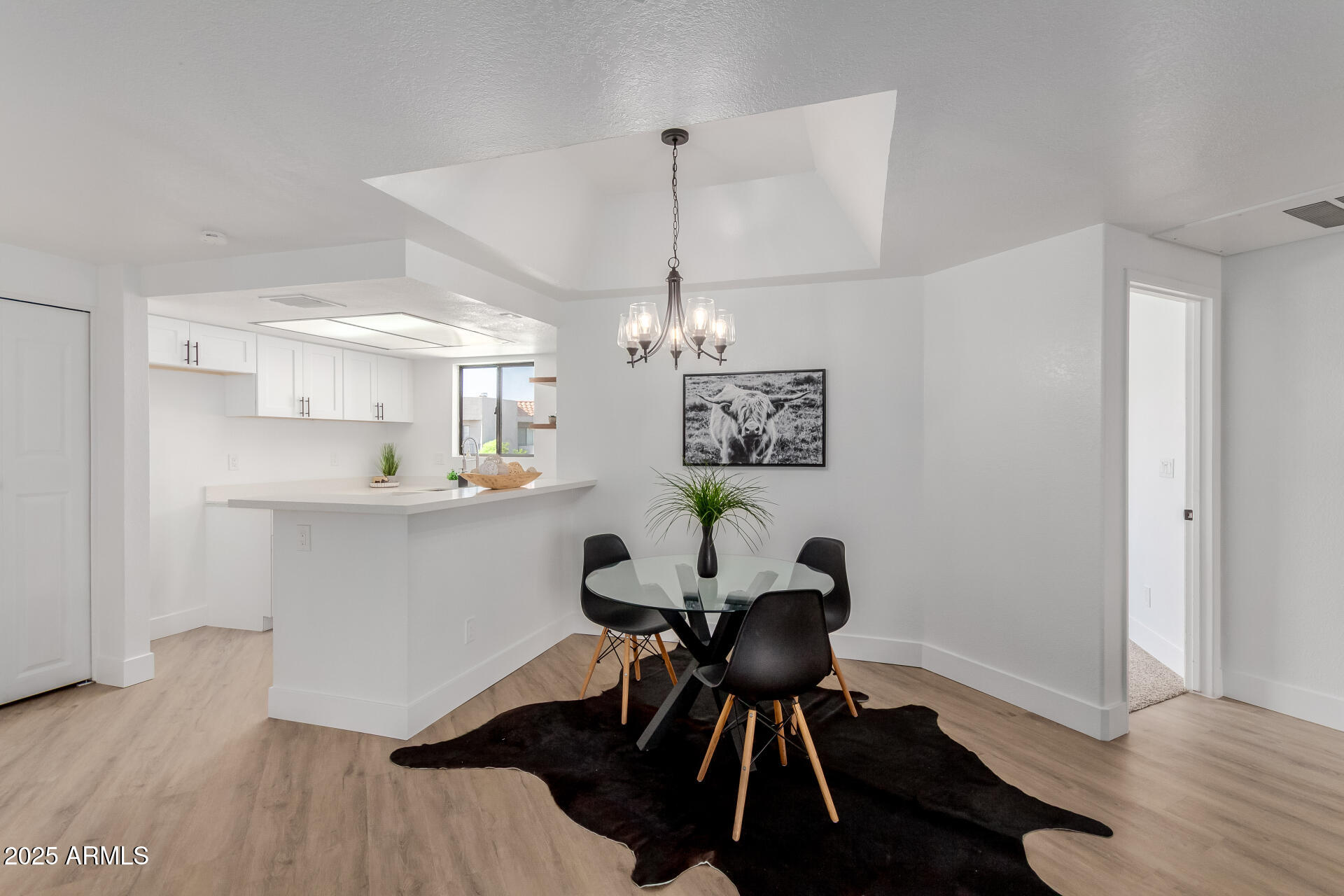 1352 E HIGHLAND Avenue 206