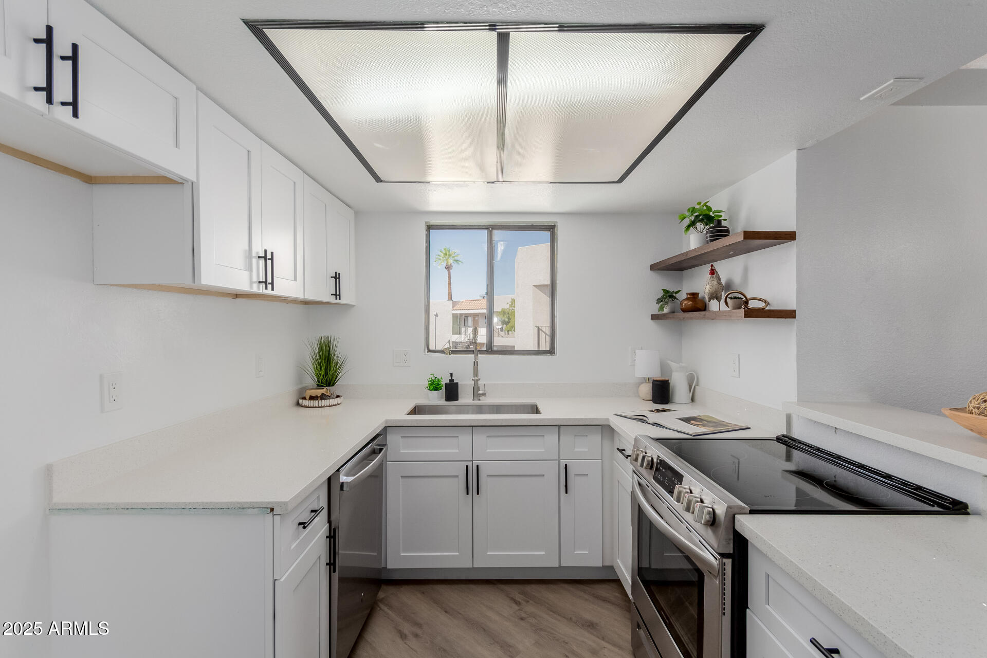 1352 E HIGHLAND Avenue 206