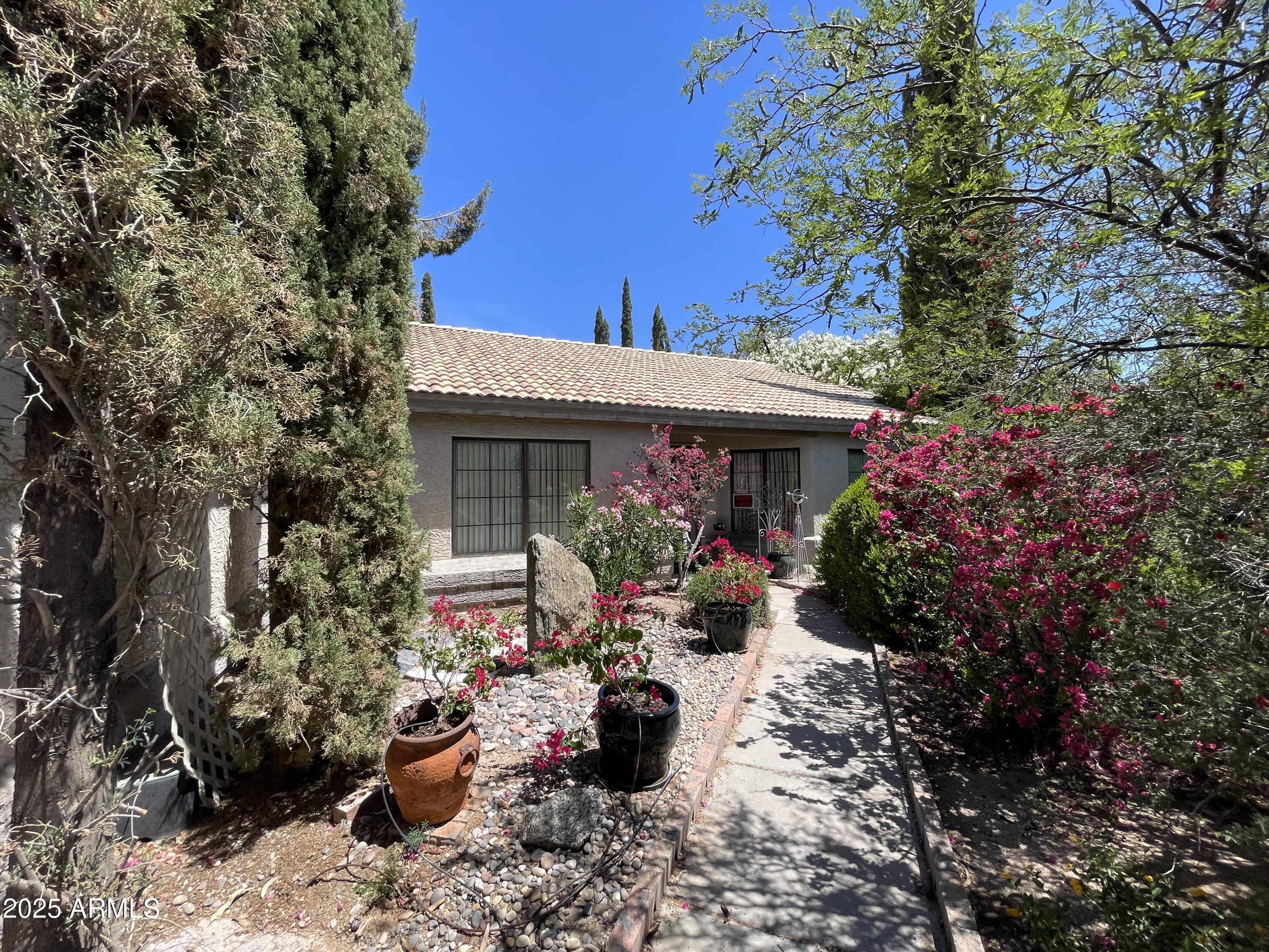 6512 E PORTIA Circle