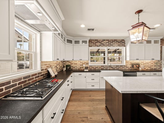 88 N COUNTRY CLUB DR, PHOENIX, AZ 85014 - Image c8d77e6355af95747947ac1146d2ce4e/3227520745