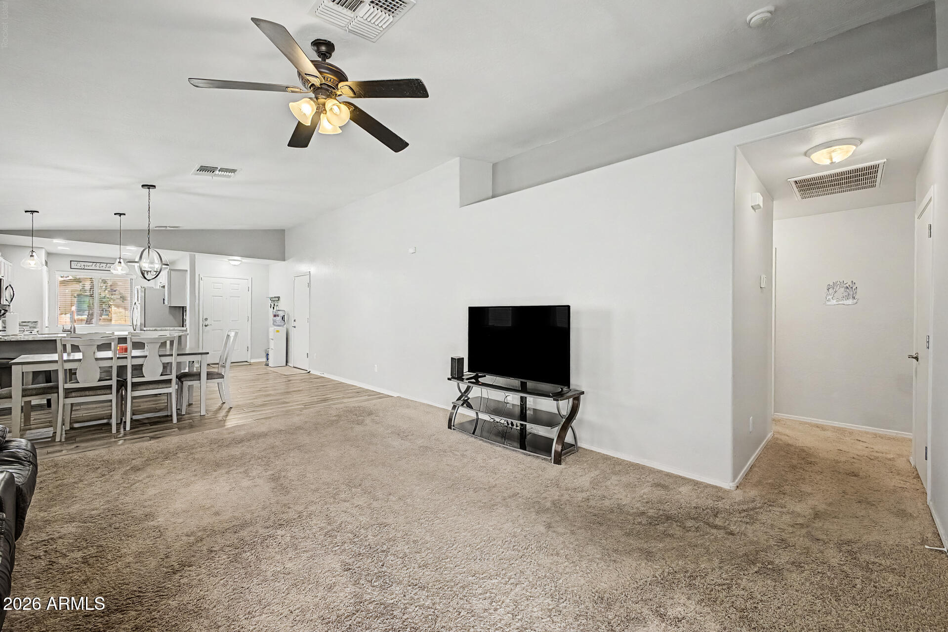900 W BROADWAY Avenue 42