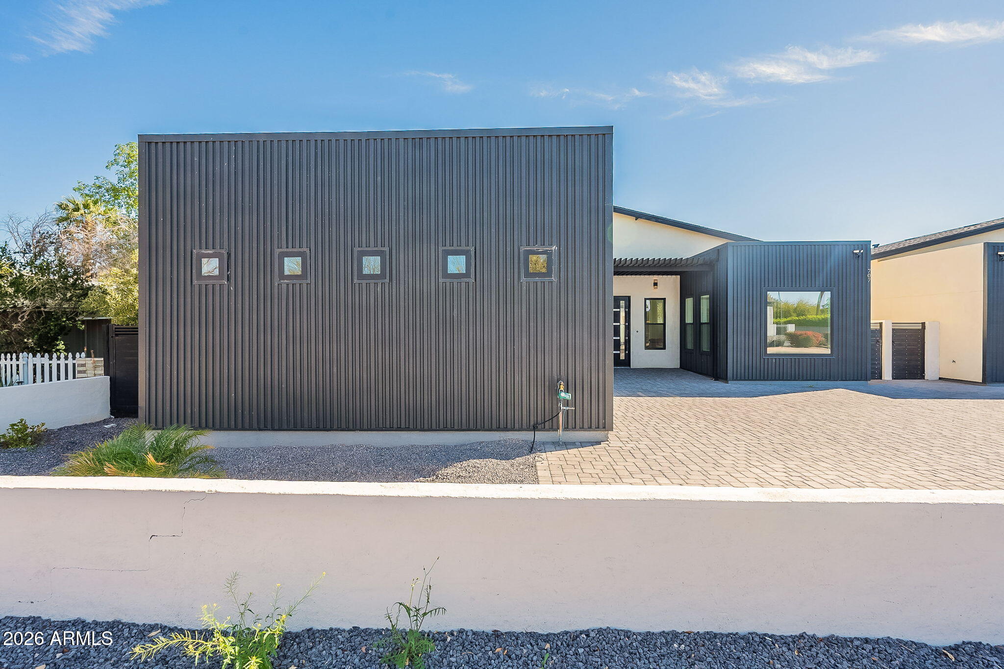 707 E OCOTILLO Road