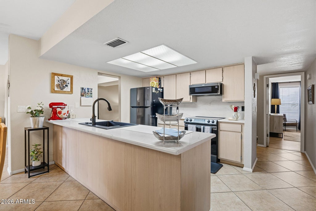 Photo of 1427 W Plana Avenue, Mesa, AZ 85202 (MLS # 7088366)