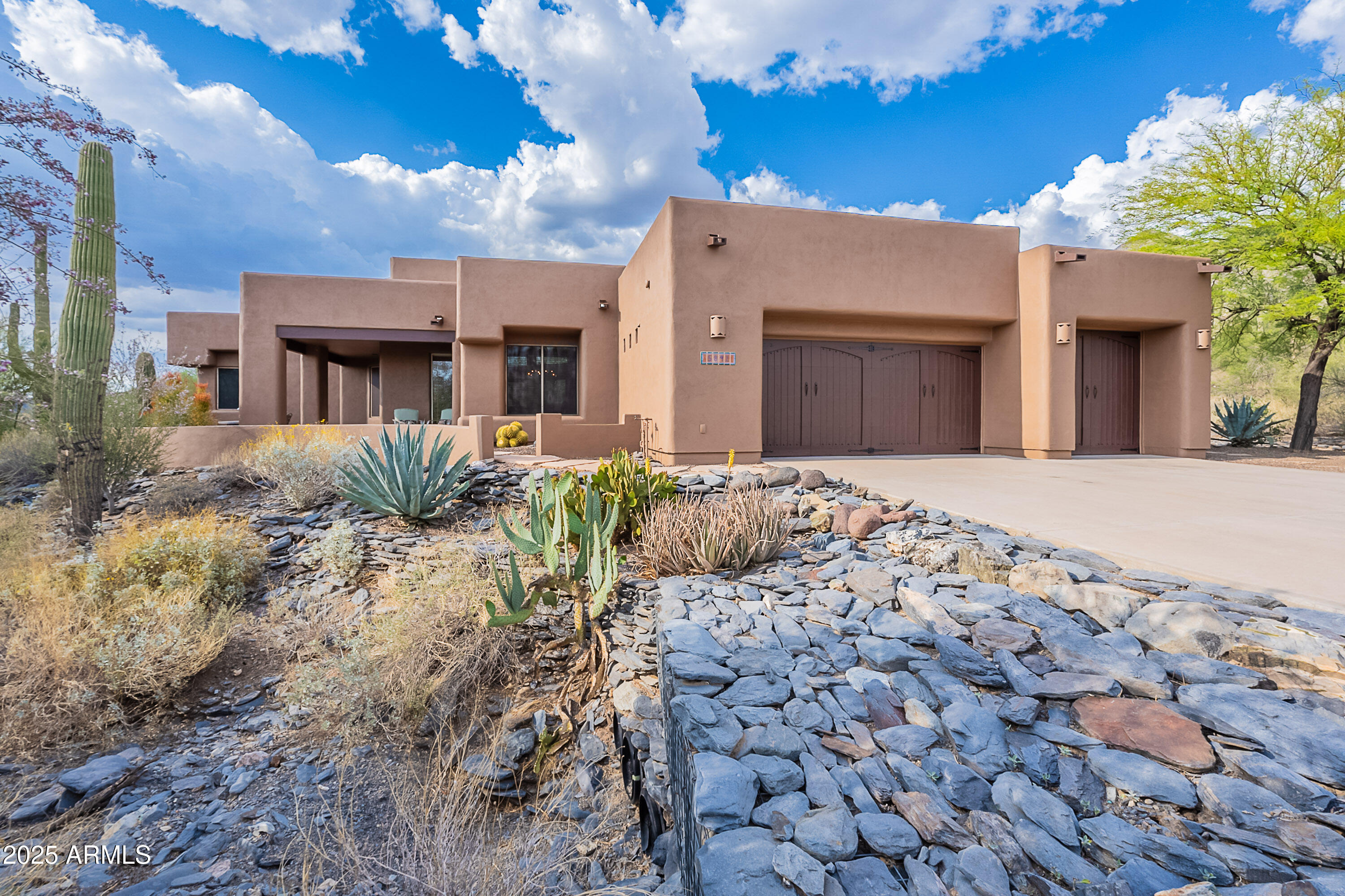 5892 E CAREFREE MOUNTAIN Drive