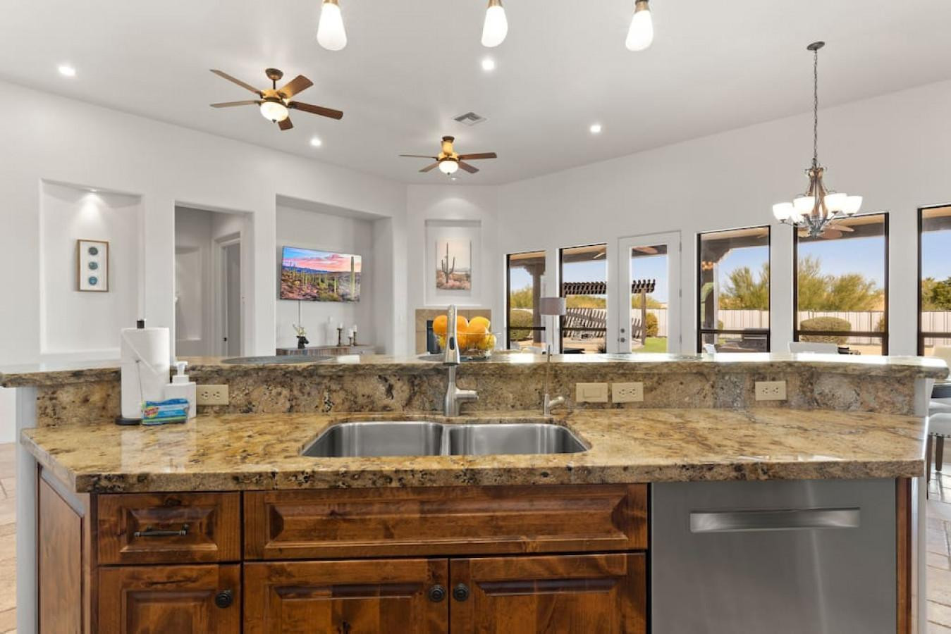 14010 E DESERT VISTA Trail