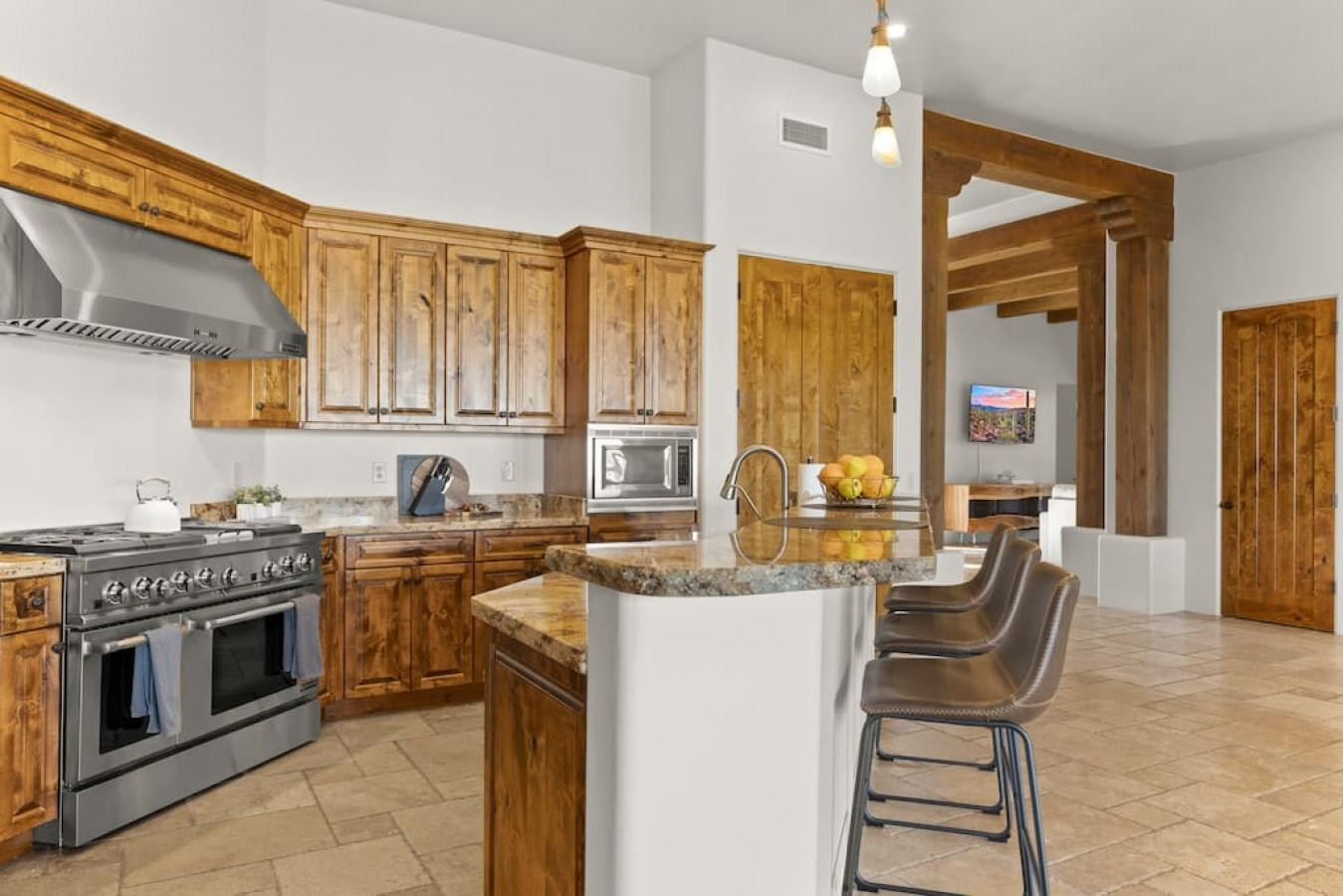 14010 E DESERT VISTA Trail