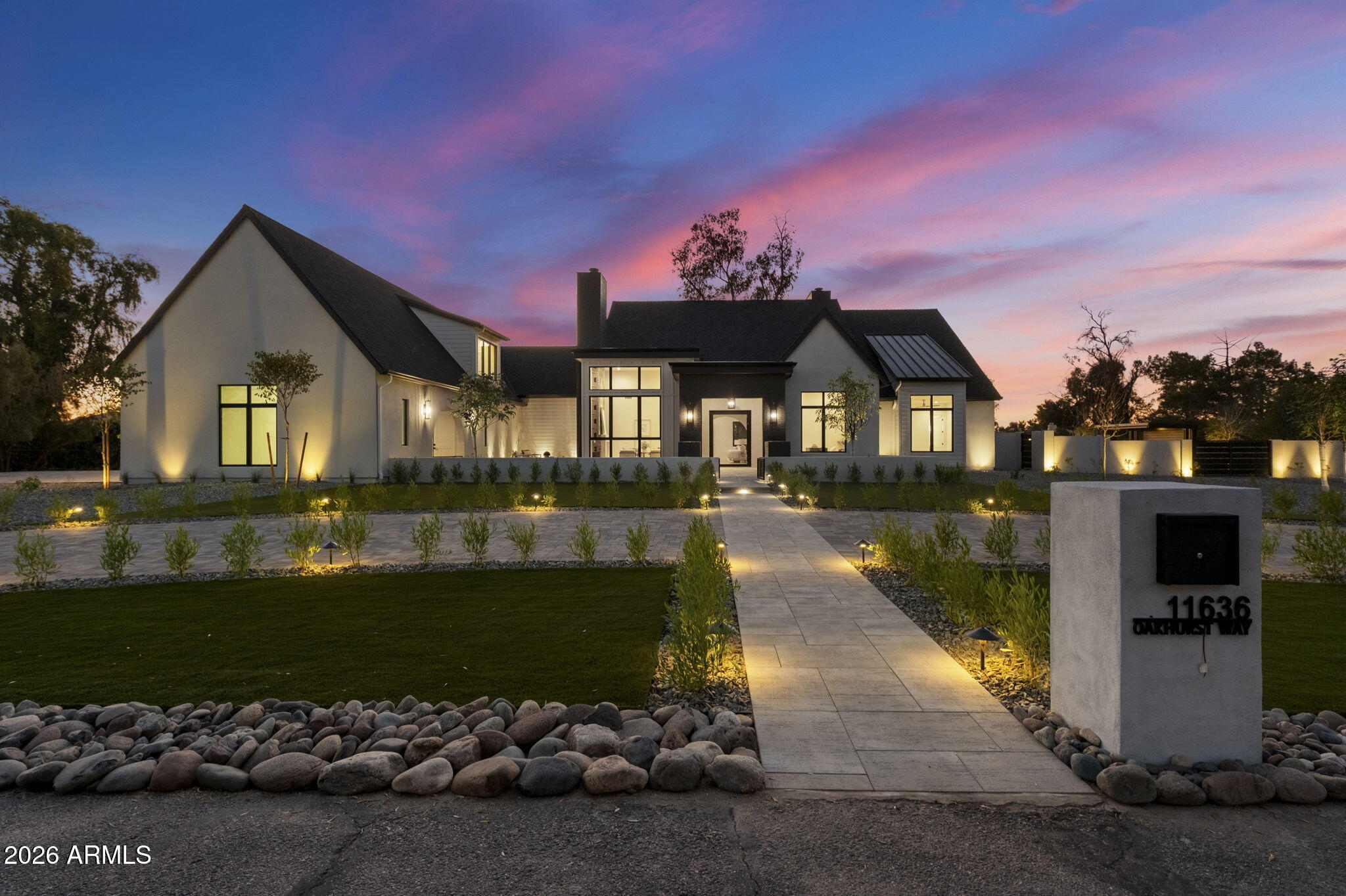 11636 N OAKHURST Way