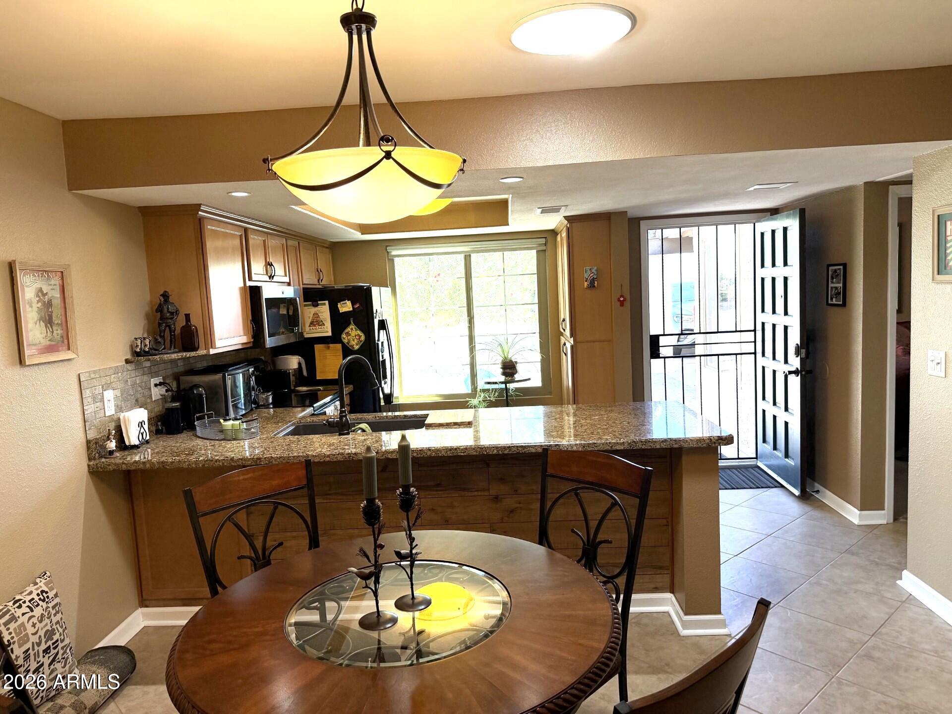 444 S DESERT FLOWER Drive