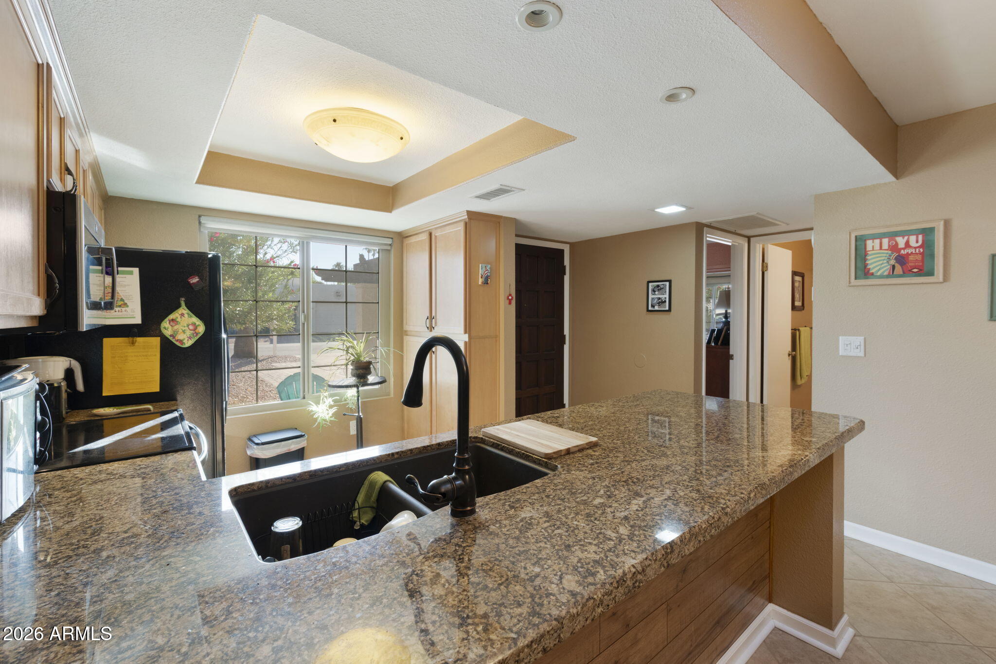 444 S DESERT FLOWER Drive