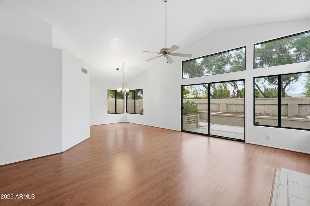 Photo of 68 E Calle De Arcos, Tempe, AZ 85284 (MLS # 6961030)