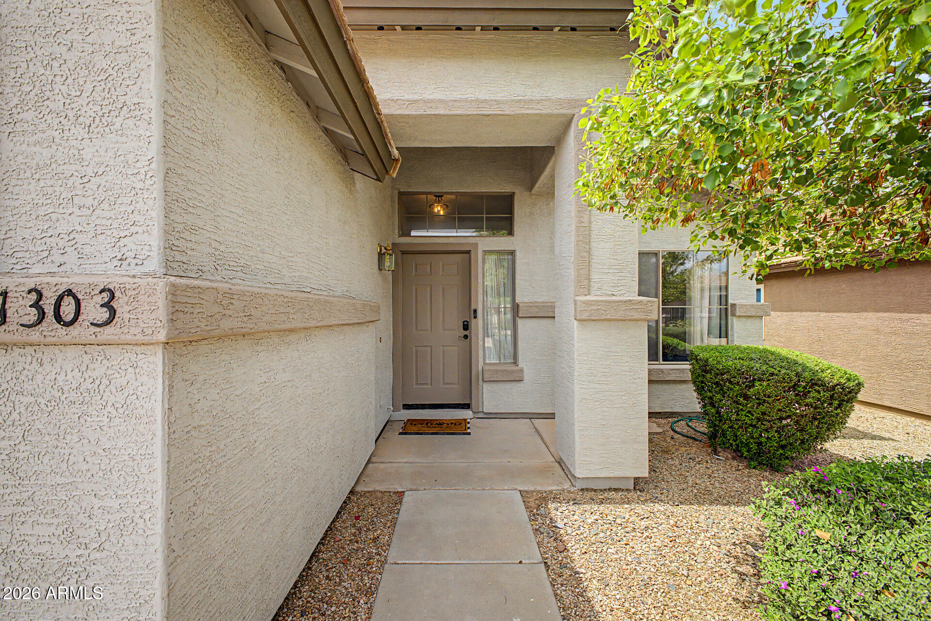 31303 N CLARIDGE Circle