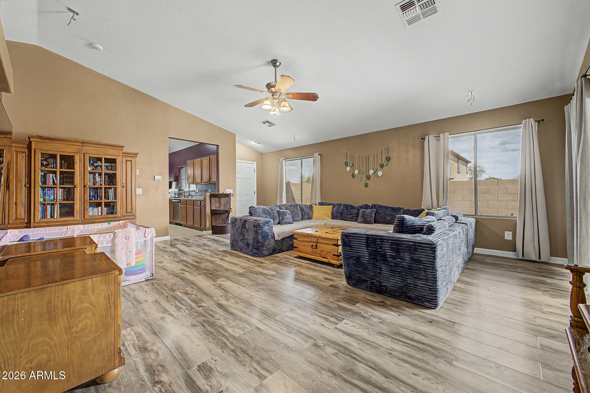 24831 W HUNTINGTON Drive