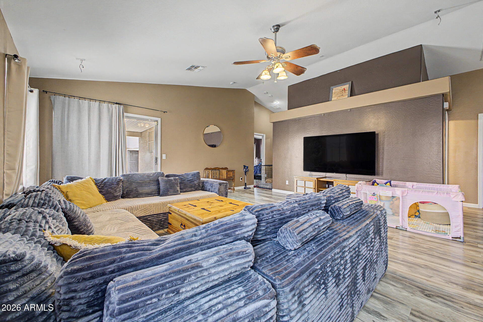 24831 W HUNTINGTON Drive