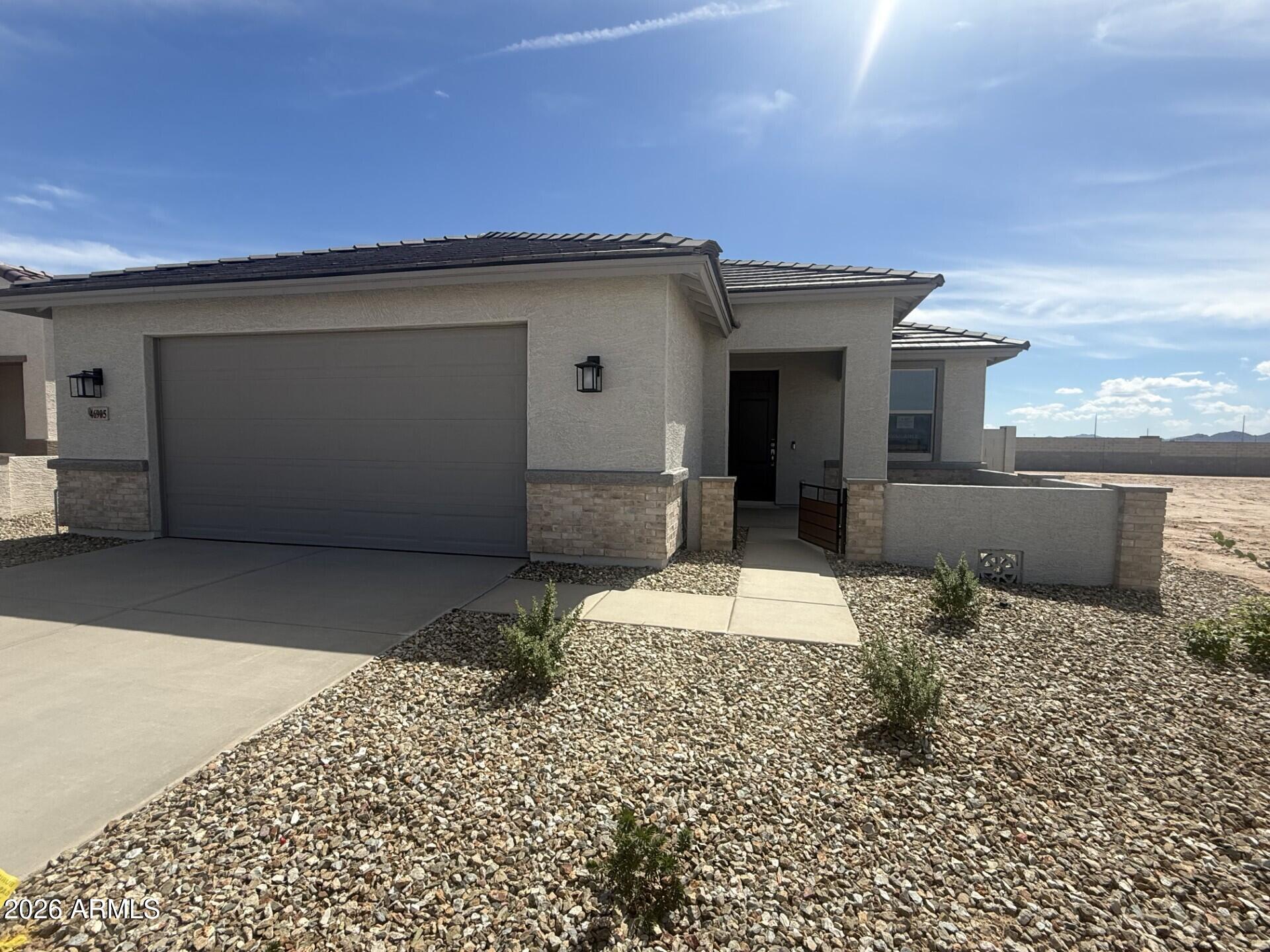 46905 W CRESCENT MOON Drive