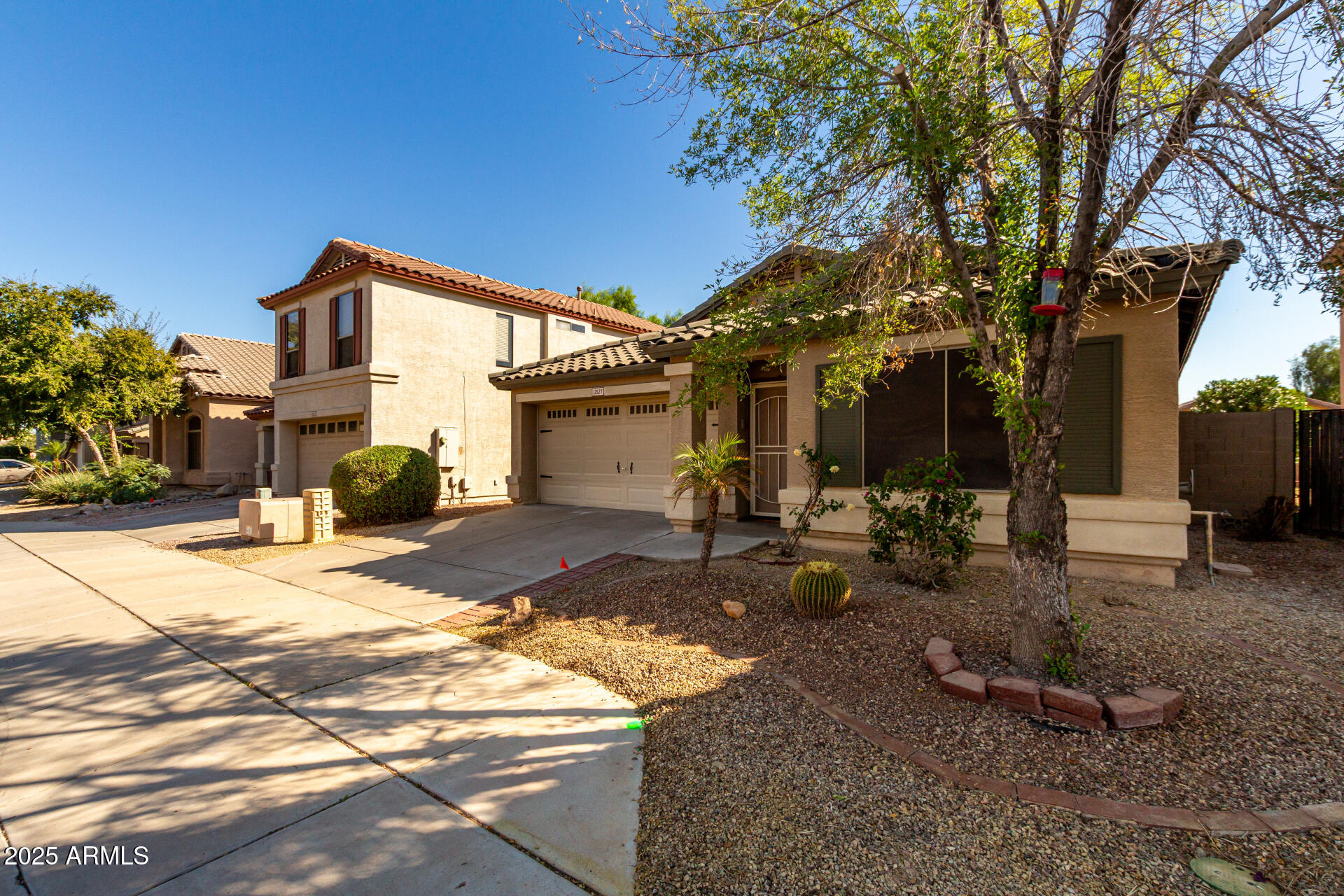 12527 W WINDSOR Boulevard