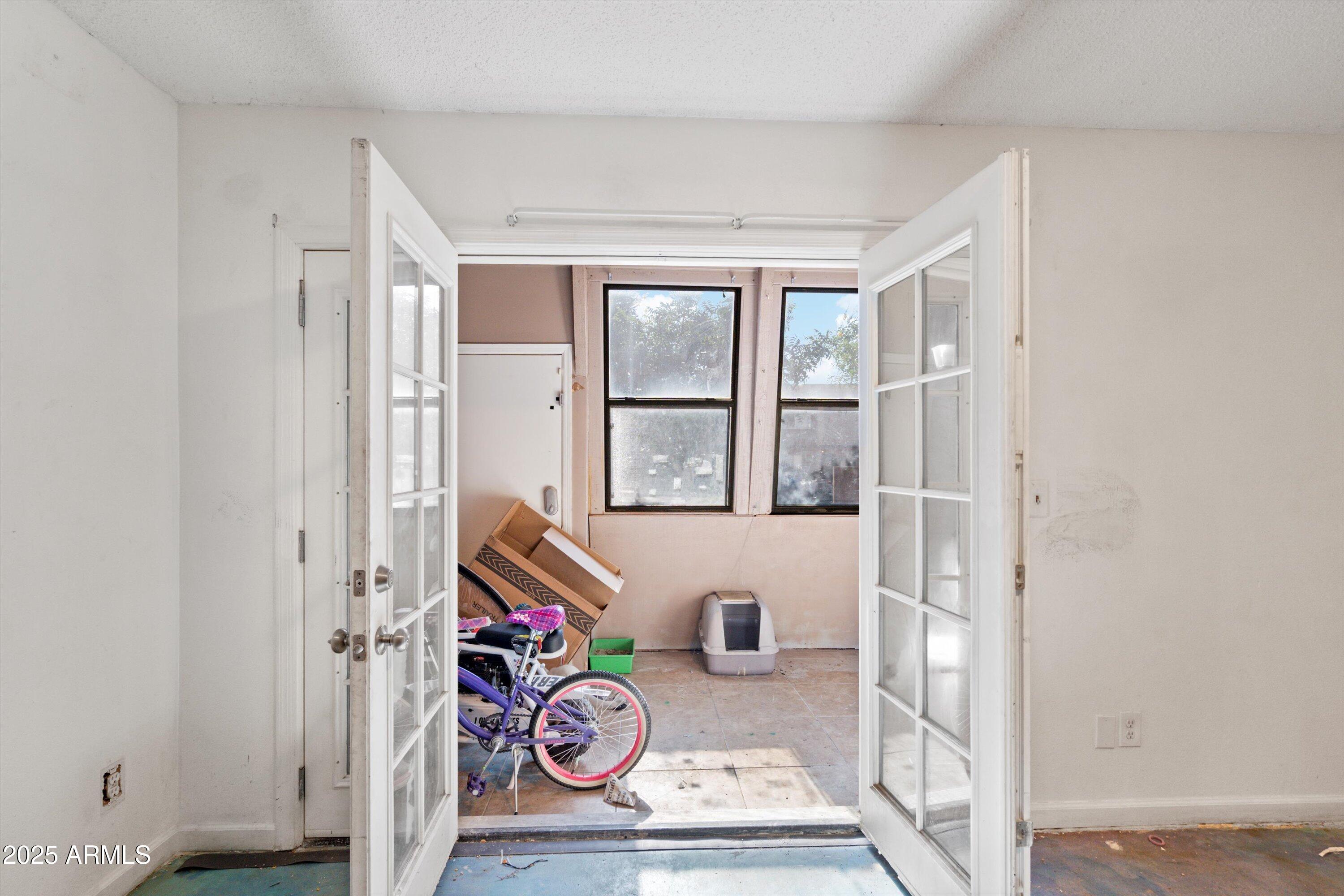 1601 W SUNNYSIDE Drive 164