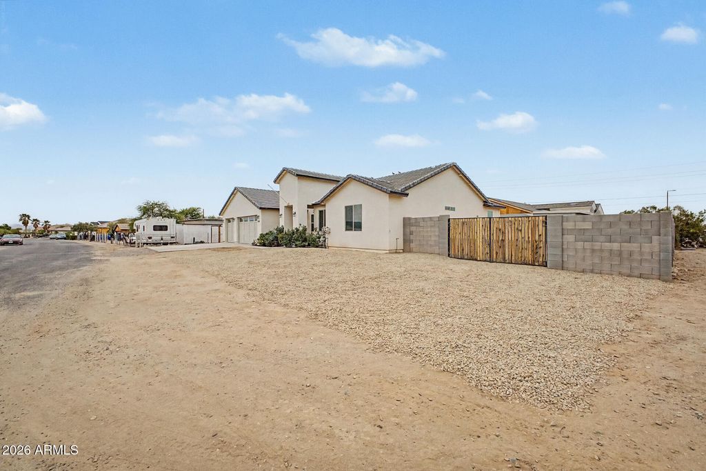Photo of 5594 E Santa Rita Drive, San Tan Valley, AZ 85140 (MLS # 7024732)