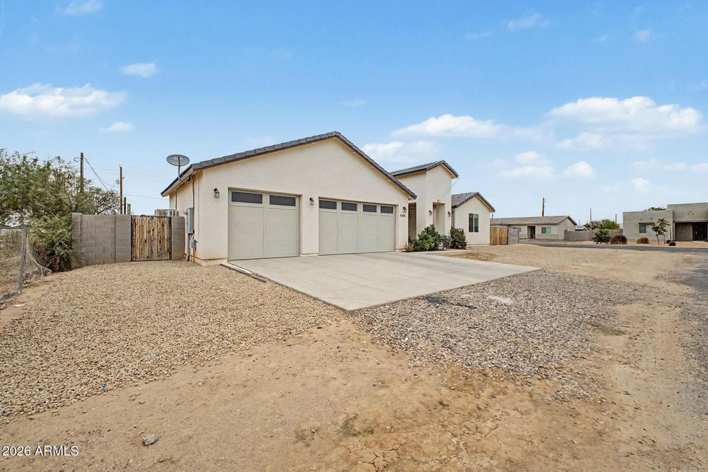Photo of 5594 E Santa Rita Drive, San Tan Valley, AZ 85140 (MLS # 7024732)