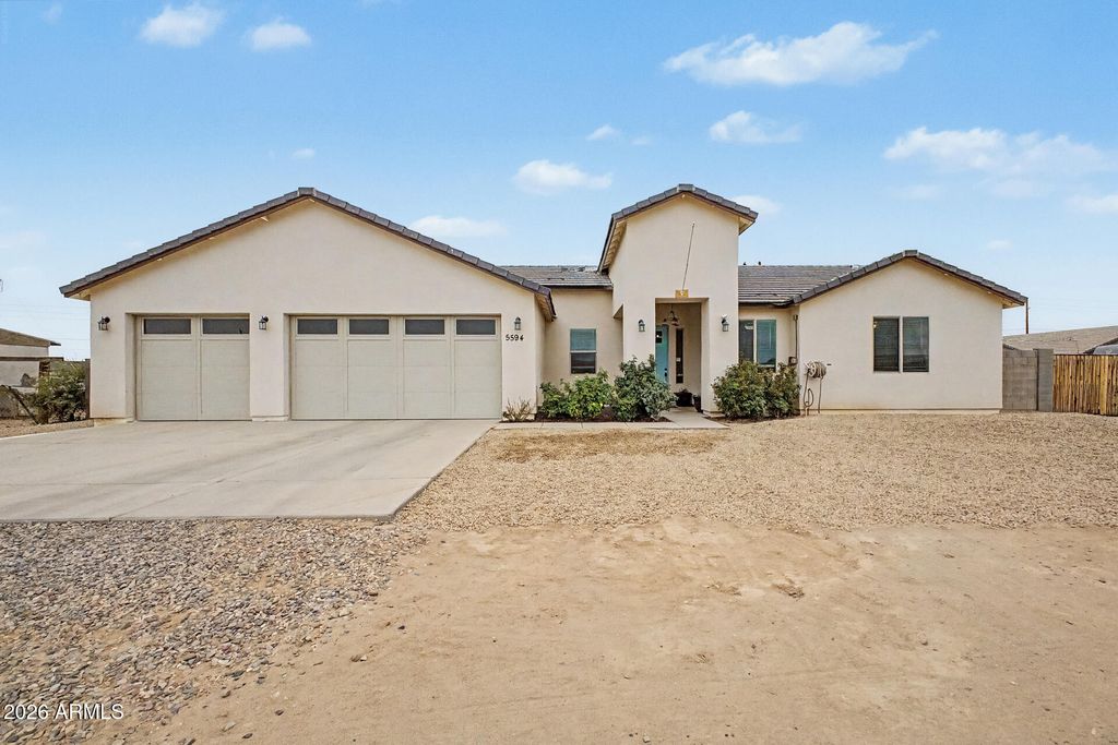 Photo of 5594 E Santa Rita Drive, San Tan Valley, AZ 85140 (MLS # 7024732)