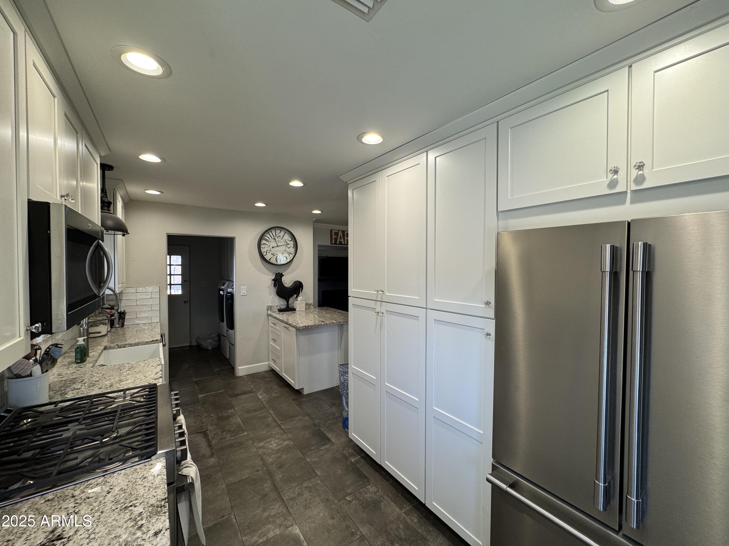 416 N ORANGE --