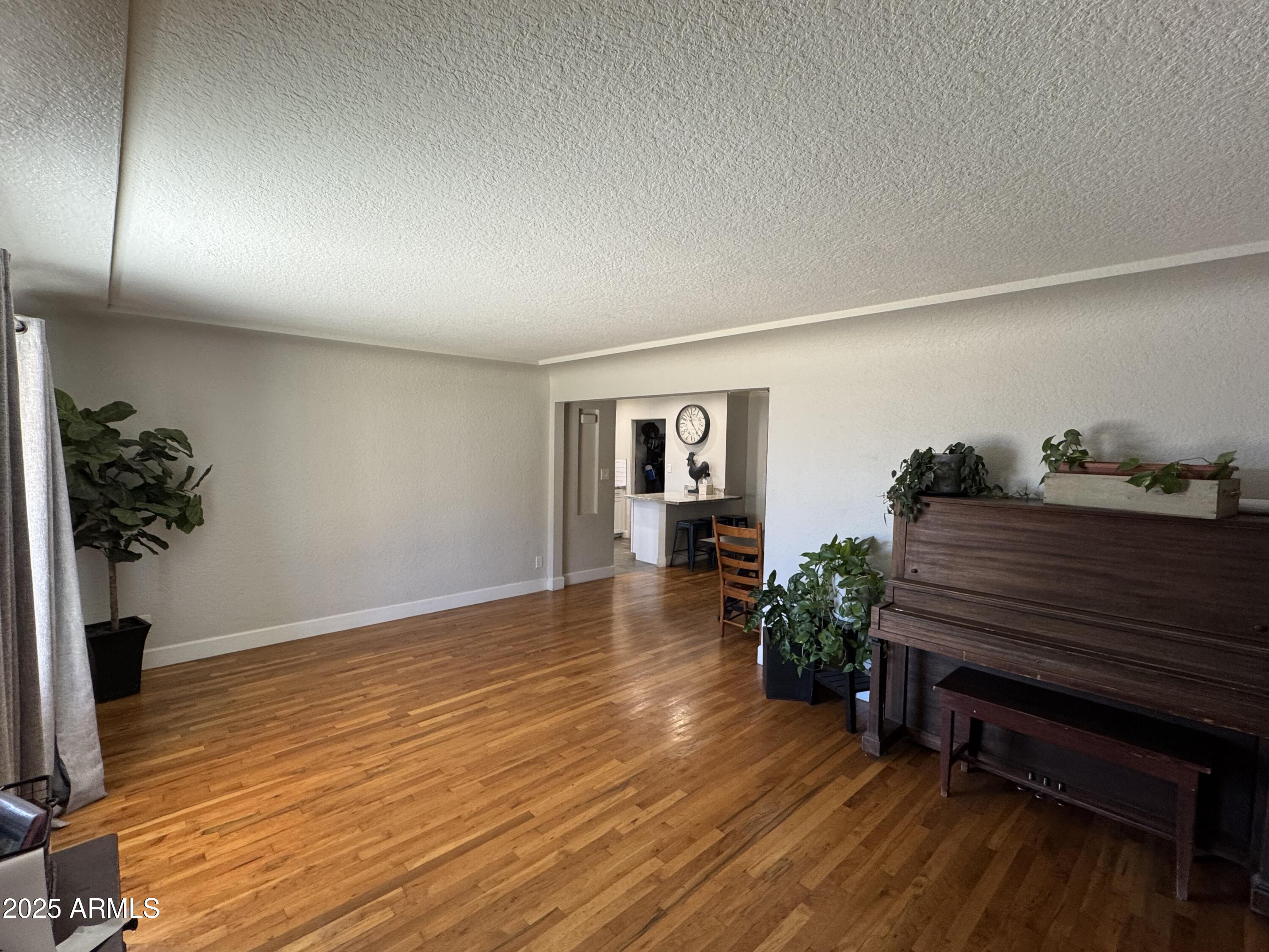 416 N ORANGE --